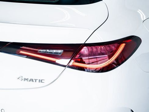 Used 2024 Mercedes-Benz CLE 300 4MATIC Coupe image 29