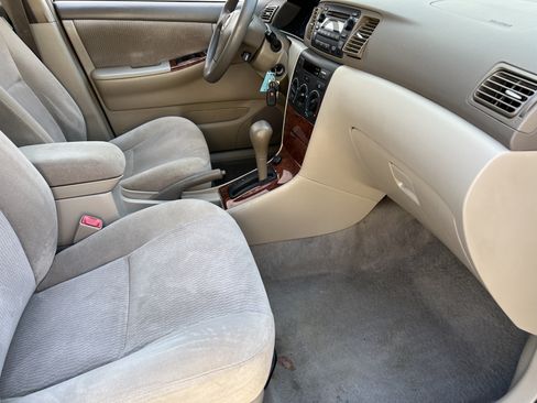 Used 2006 Toyota Corolla LE w/ Audio Value Pkg FWD image 21