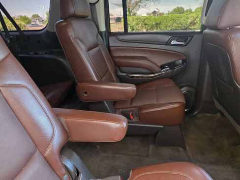 Used 2015 Chevrolet Suburban LTZ AWD/4WD image 22