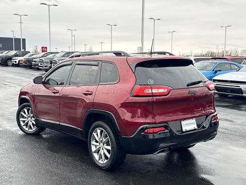 Used 2018 Jeep Cherokee Latitude image 5