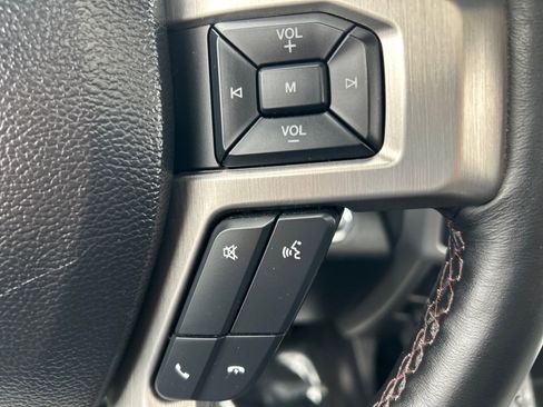 Certified 2019 Ford F150 Platinum w/ Equipment Group 701A Luxury image 25