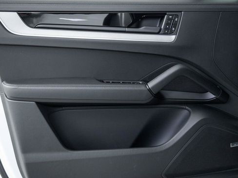 New 2026 Porsche Cayenne S AWD/4WD image 6