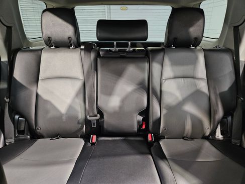 Used 2022 Toyota 4Runner SR5 Premium w/ Moonroof Package AWD/4WD image 13