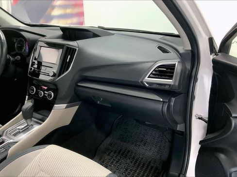 Used 2023 Subaru Forester Premium image 21