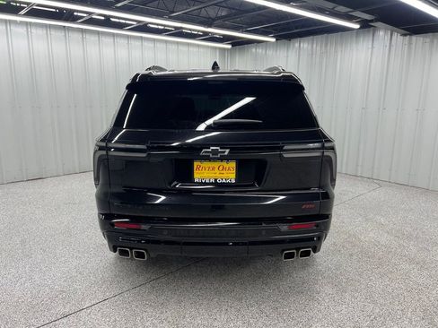 Used 2024 Chevrolet Traverse RS AWD/4WD image 5