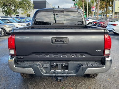 Used 2020 Toyota Tacoma SR5 image 5