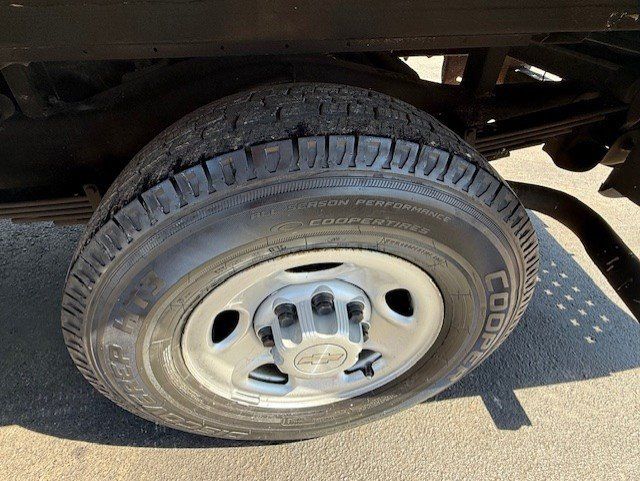 Used 2019 Chevrolet Express 3500 RWD image 11
