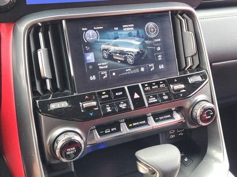 Used 2024 Lexus LX 600 F Sport AWD/4WD image 12