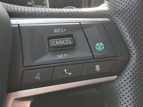 Used 2024 Mitsubishi Outlander SE image 22