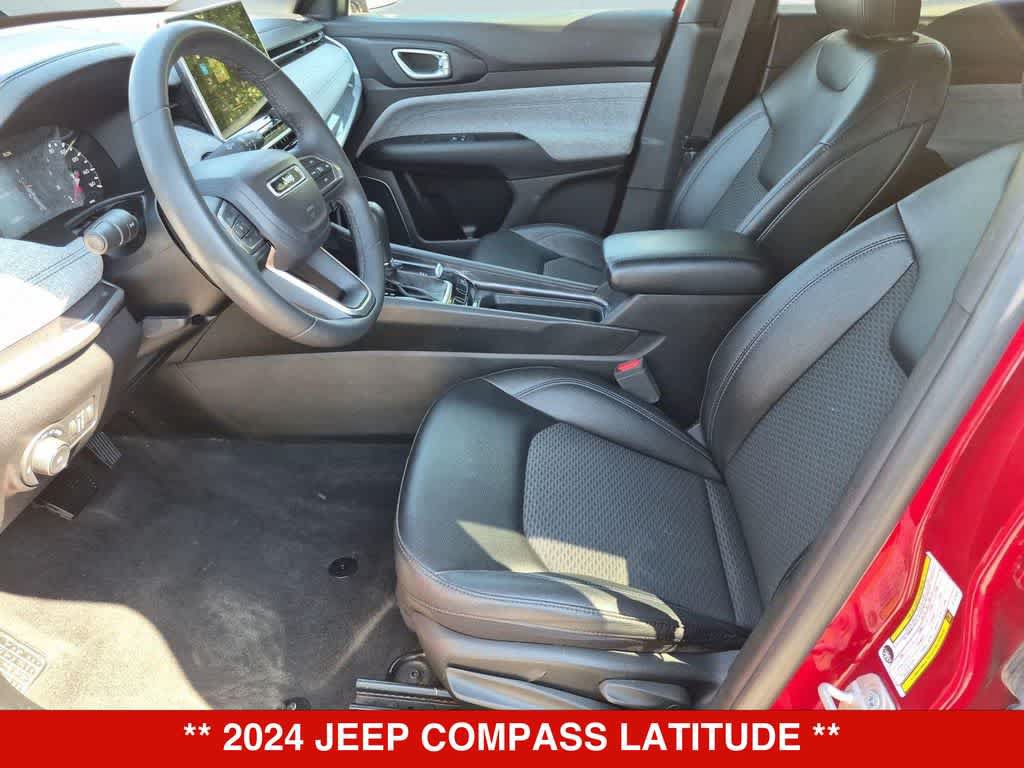 Used 2024 Jeep Compass Latitude AWD/4WD image 16