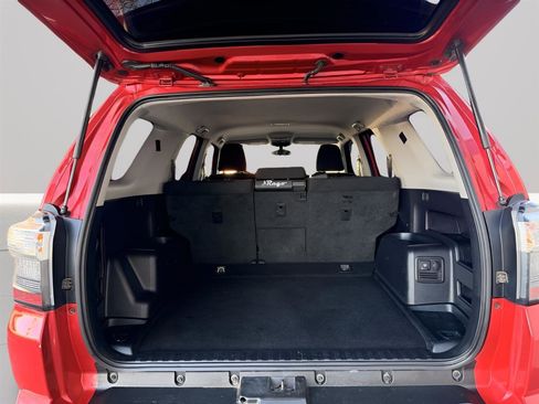 Used 2016 Toyota 4Runner Trail image 27