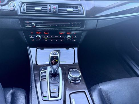 Used 2016 BMW 528i Sedan image 40