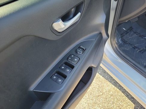 Used 2023 Kia Rio LX FWD image 14
