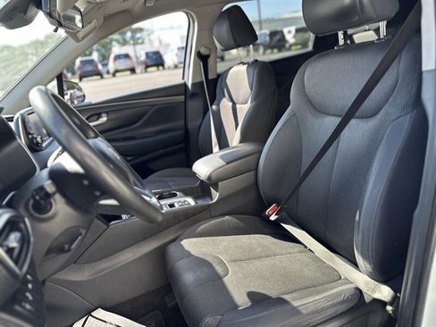 Used 2019 Hyundai Santa Fe SEL FWD image 10