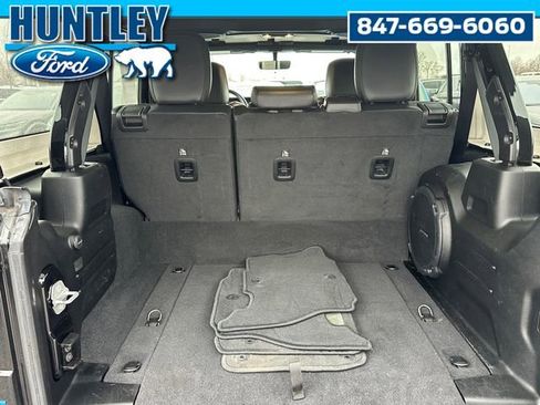 Used 2021 Jeep Wrangler Unlimited Rubicon 4xe w/ Dual Top Group AWD/4WD image 9