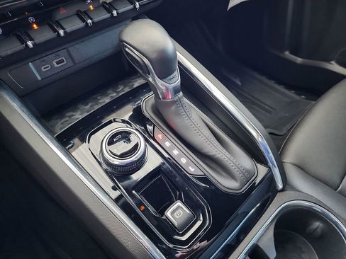 Certified 2023 GMC Canyon Elevation w/ Elevation Premium Package image 29