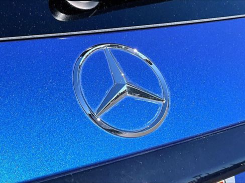 Used 2023 Mercedes-Benz GLC 300 image 9