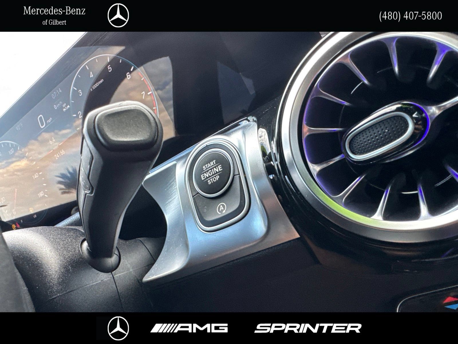 Used 2023 Mercedes-Benz GLB 250 w/ Premium Package image 27