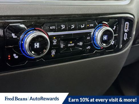 New 2026 GMC Sierra 1500 Elevation image 11