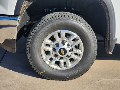 New 2026 Chevrolet Silverado 2500 W/T w/ WT Convenience Package image 17