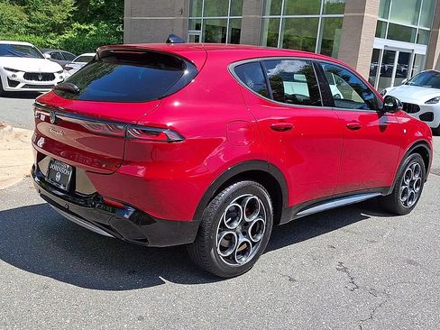 Used 2024 Alfa Romeo Tonale Ti w/ Premium Interior Package AWD/4WD image 8