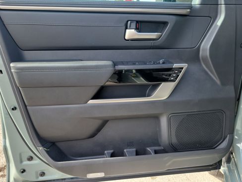 Used 2024 Toyota Tundra Limited image 22