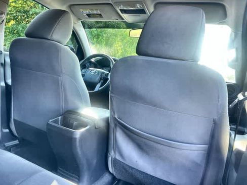 Used 2018 Toyota Tacoma SR w/ SR Convenience Package RWD image 13