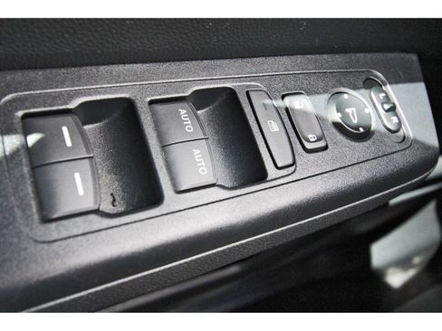 Used 2025 Honda CR-V EX image 19