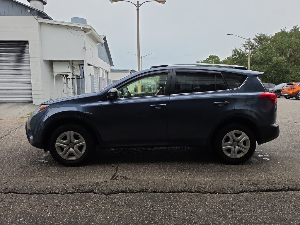 Used 2014 Toyota RAV4 LE AWD/4WD image 7