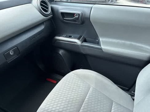 Used 2022 Toyota Tacoma SR5 w/ Technology Package RWD image 31