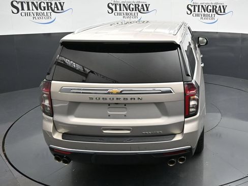 Used 2024 Chevrolet Suburban Premier RWD image 23