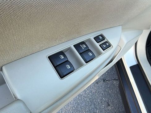 Used 2014 Subaru Outback 2.5i Premium image 20