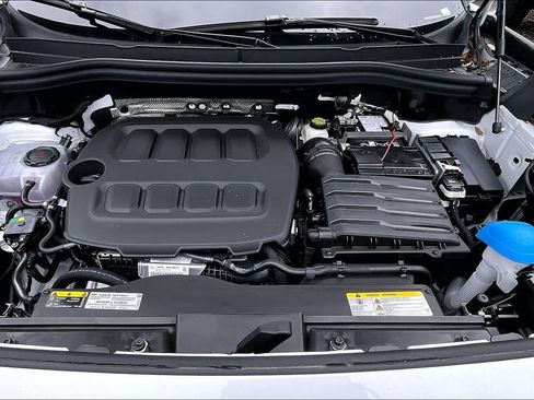 New 2026 Volkswagen Tiguan SE R-Line FWD image 16