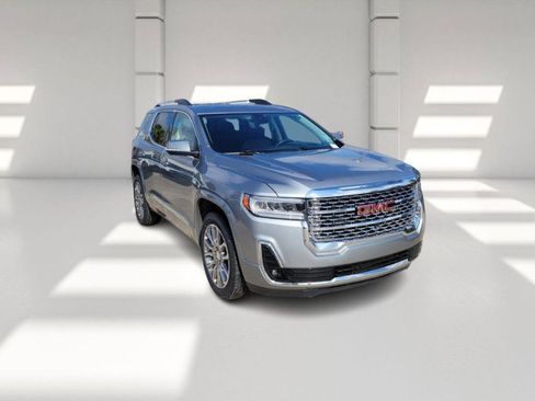Used 2023 GMC Acadia Denali w/ Denali Ultimate Package image 4