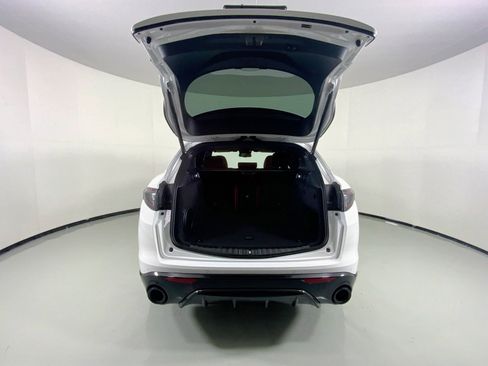 New 2025 Alfa Romeo Stelvio Sprint image 15