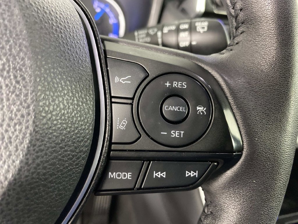 Used 2024 Toyota RAV4 SE w/ Convenience Package AWD/4WD image 16