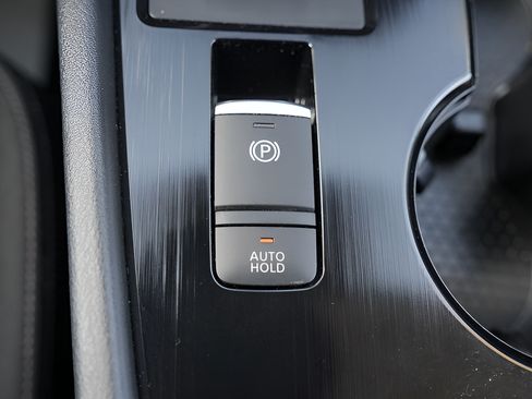 Used 2024 Nissan Rogue SV AWD/4WD image 32