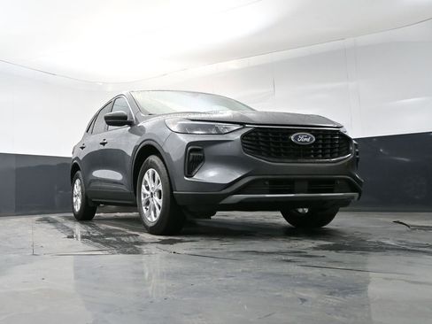 Used 2023 Ford Escape Active AWD/4WD image 25