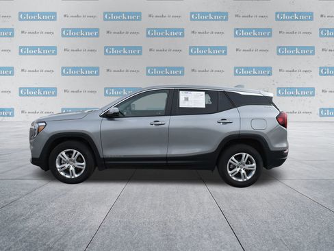 Used 2024 GMC Terrain SLE image 10