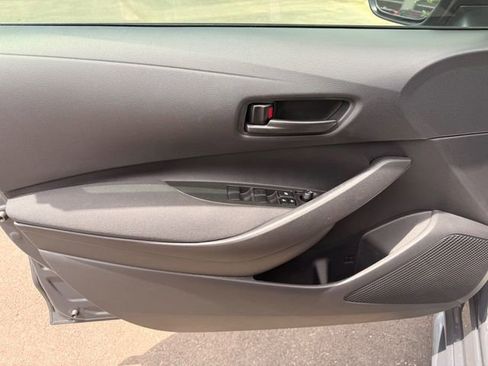 Used 2026 Toyota Corolla LE FWD image 5