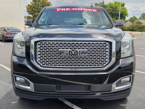 Used 2017 GMC Yukon Denali AWD/4WD image 5