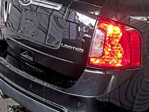 Used 2011 Ford Edge Limited w/ 301A Rapid Spec Order Code FWD image 7