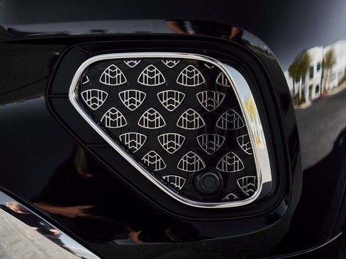 Used 2026 Mercedes-Benz Maybach GLS 600 4MATIC image 10