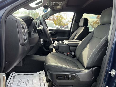 Used 2021 Chevrolet Silverado 1500 LT w/ Bed Protection Package image 8