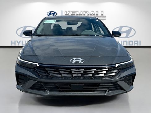 New 2026 Hyundai Elantra SEL Sport image 2