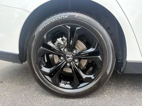 Used 2025 Honda Accord SE image 13
