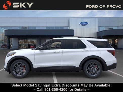New 2026 Ford Explorer ST image 3