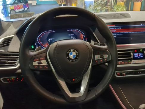 Used 2023 BMW X5 xDrive40i w/ Executive Package image 2