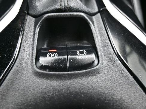 Used 2022 Toyota Corolla LE FWD image 23