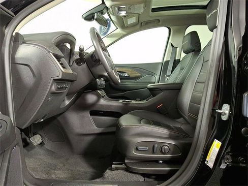 Used 2022 GMC Terrain Denali image 15